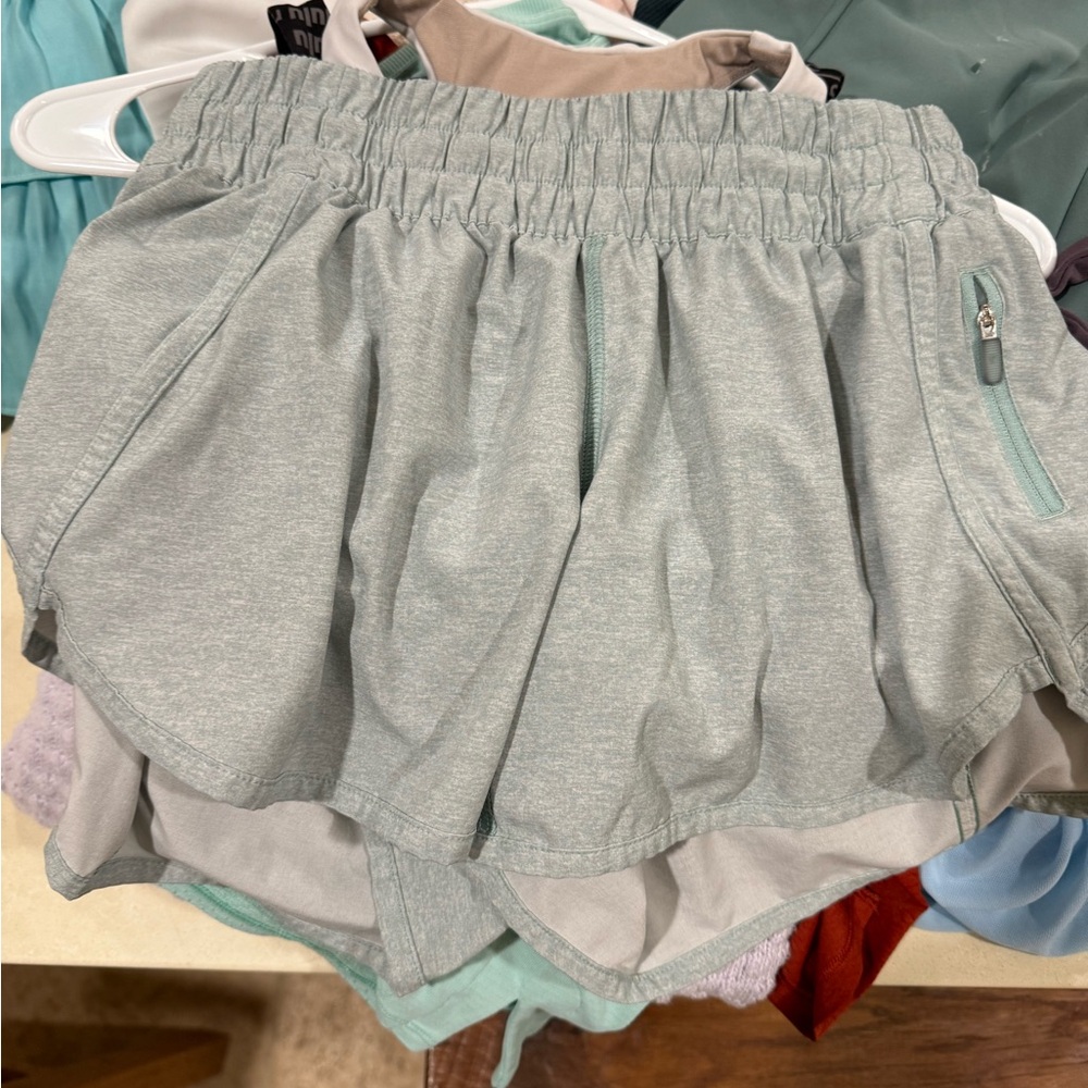 Lululemon light green